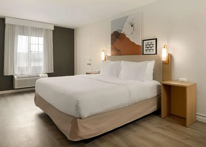 Spark By Hilton 3*