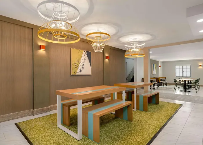 Spark By Hilton 3*